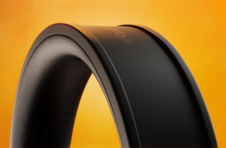 Ecco le prime cuffie al mondo che vanno ad energia solare