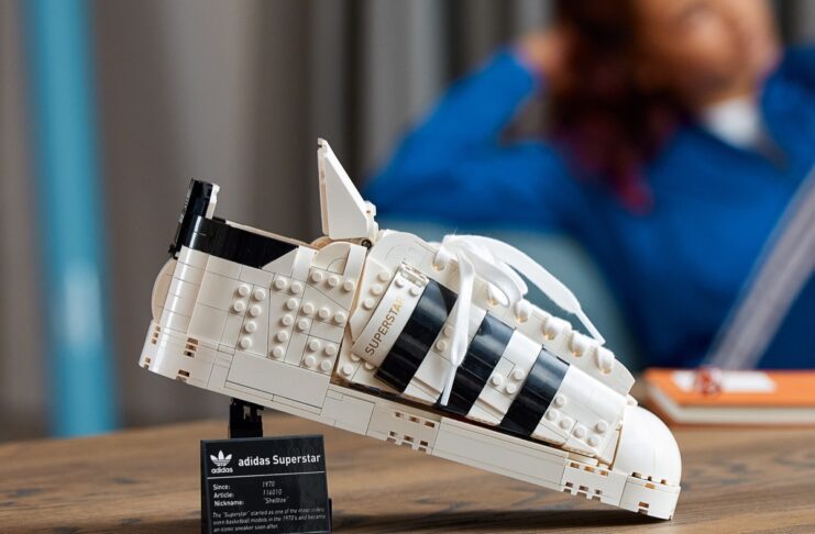 Arrivano le scarpe LEGO Adidas