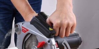 Su Amazon la sega circolare Meterk da 1500W si acquista a 55,98 euro