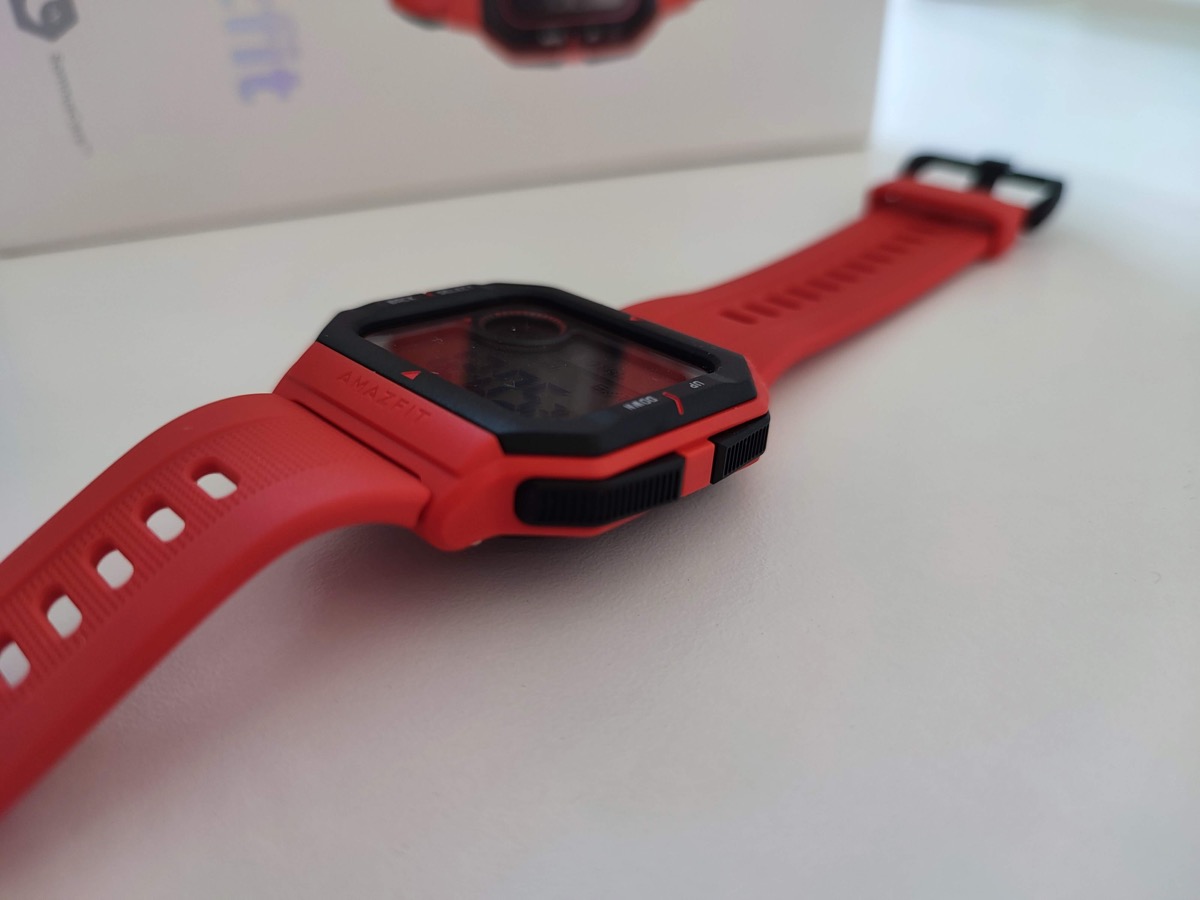 Recensione Amazfit Neo