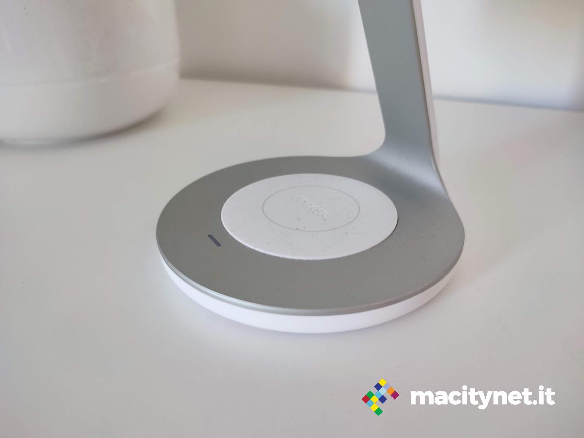 Recensione caricabatterie wireless magnetico Anker 2-in-1