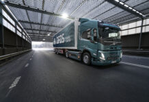 Volvo Trucks e DFDS, approvvigionamento basato sui trasporti elettrici