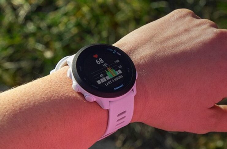 Garmin Forerunner 55 è lo smart watch per chi ama la corsa