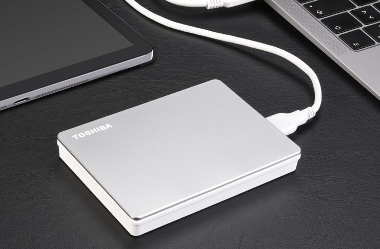 Recensione Toshiba Canvio Flex 2021, bel design in un formato conveniente