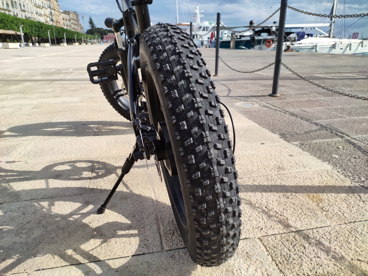 Recensione ADO A20F, la fat bike elettrica pieghevole per tutti