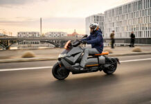 BMW CE 04, mobilità urbana a due ruote a propulsione elettrica