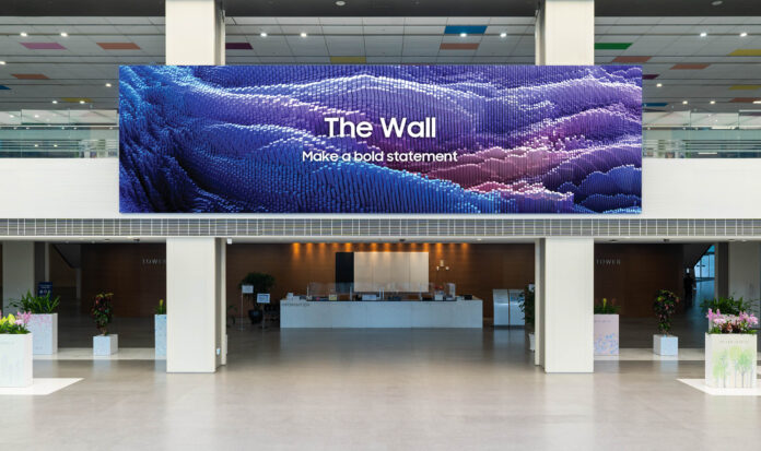 Un nuovo The Wall per Samsung: display MicroLED da 1.000 pollici ancor più sottile