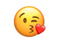 Emoji, tra i più utilizzati dagli italiani c’è il bacio
