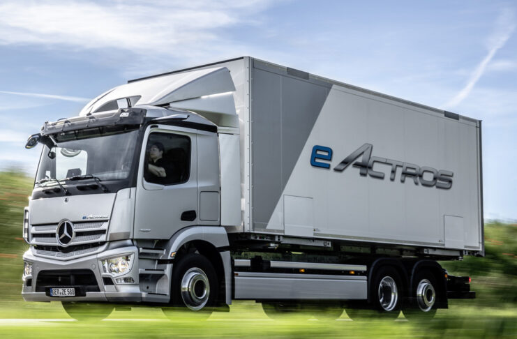 Mercedes-Benz eActros è il truck elettrico con 400 km di autonomia