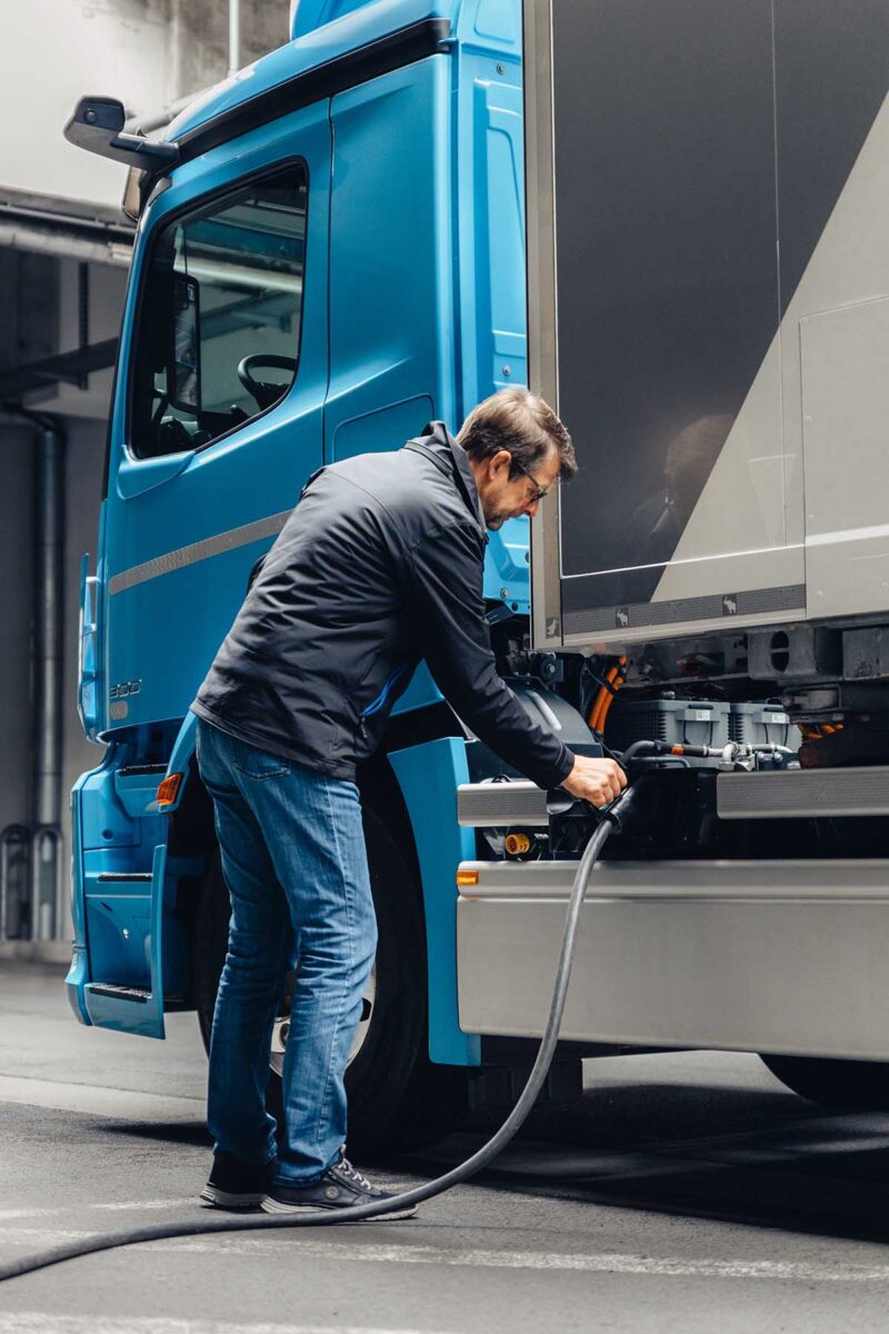 Mercedes-Benz eActros è il truck elettrico con 400 km di autonomia