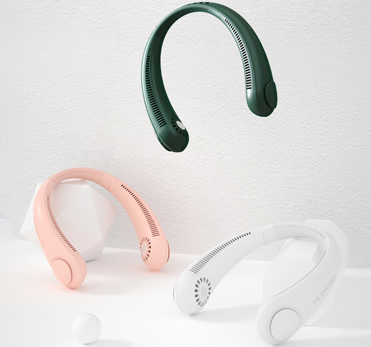 Estate fresca con il mini ventilatore da collo, in offerta lampo a 13 euro