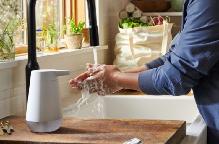 Amazon lancia il dispenser di sapone smart in USA