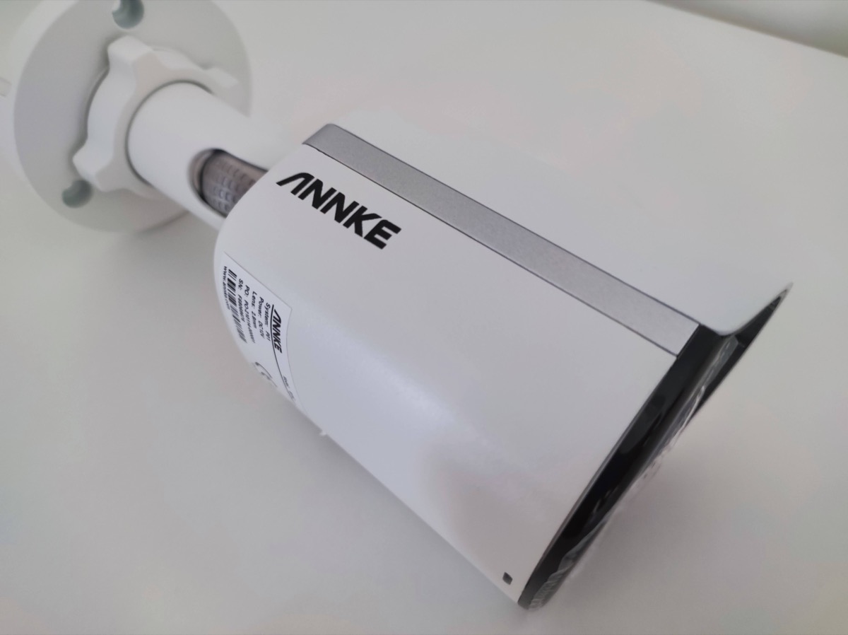 In prova ANNKE NC400, la camera di sicurezza che vi fa vedere i colori al buio