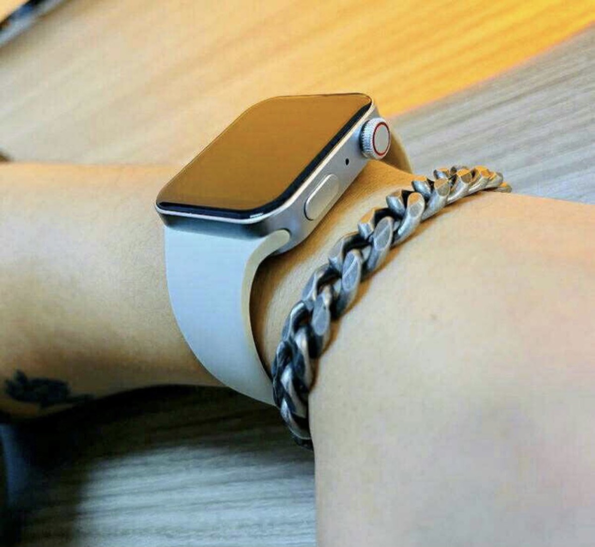 Apple Watch 7 disponibile in Cina, ma è un clone