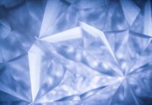 Creato in Cina un vetro super resistente duro come il diamante Creato in Cina un vetro super resistente duro come il diamante