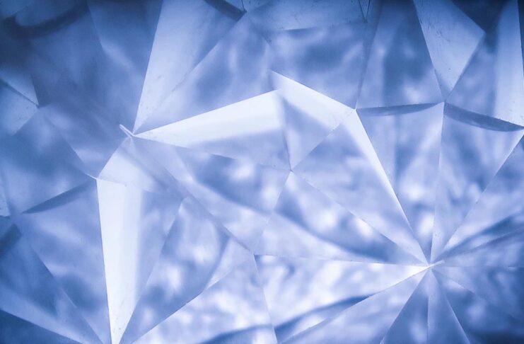 Creato in Cina un vetro super resistente duro come il diamante