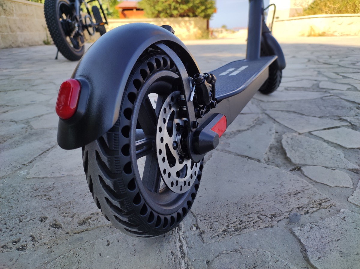 ROAD Singyee electric scooter review
