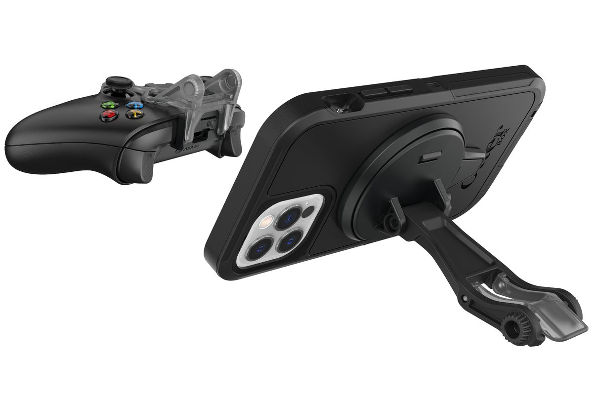 Otterbox lancia la clip MagSafe per collegare iPhone al controller Xbox