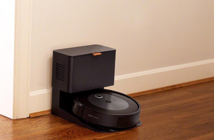 iRobot Roomba j7+ con la piattaforma Genius Home 3.0 usa ancora di più l’IA