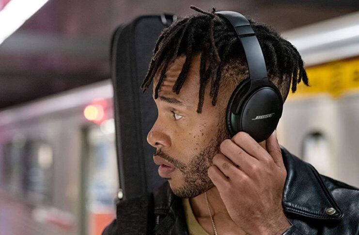 Bose QC 45 migliorano suono, cancellazione e autonomia