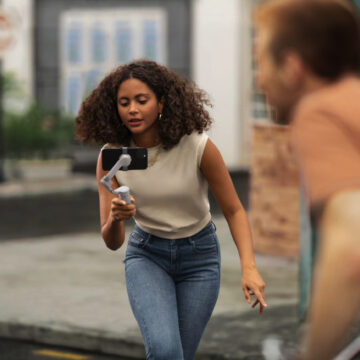 DJI OM5 porta la stabilizzazione da cinema su smartphone