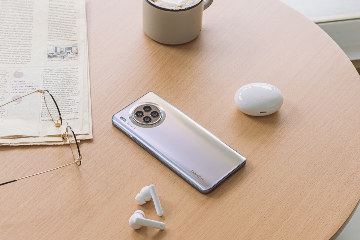 Huawei annuncia lo smartphone nova 8i