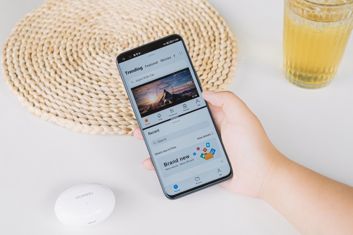 Huawei annuncia lo smartphone nova 8i