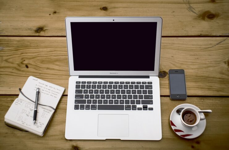 Da IKEA il pad di ricarica wireless invisibile