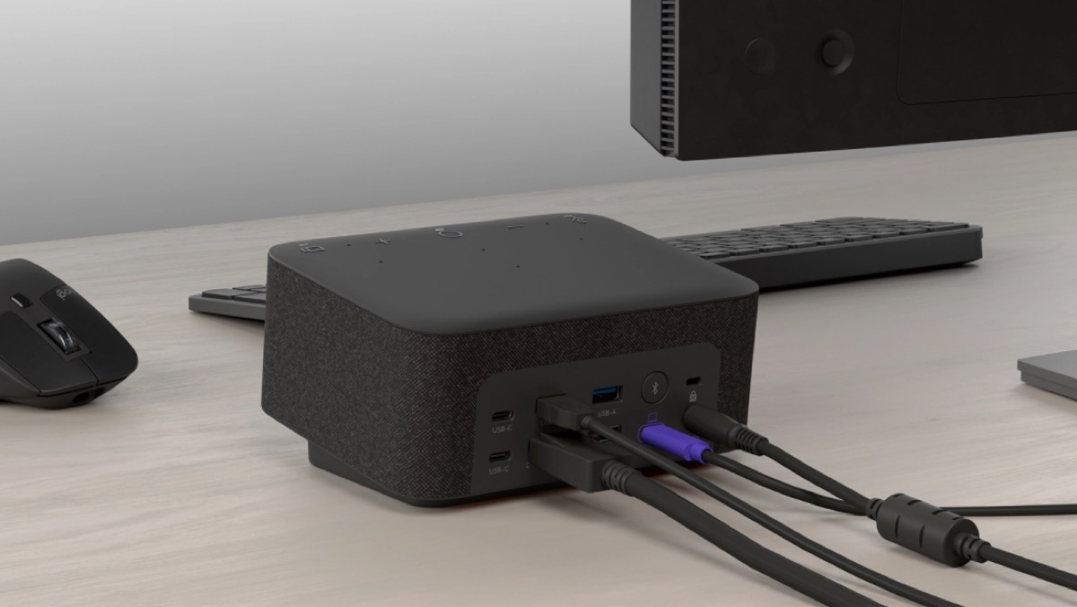 Logitech Logi Dock è lo speakek con hub integrato per lavorare da remoto