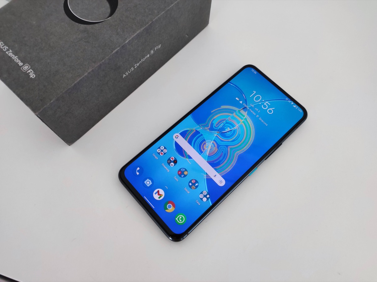 Recensione ASUS Zenfone 8 Flip