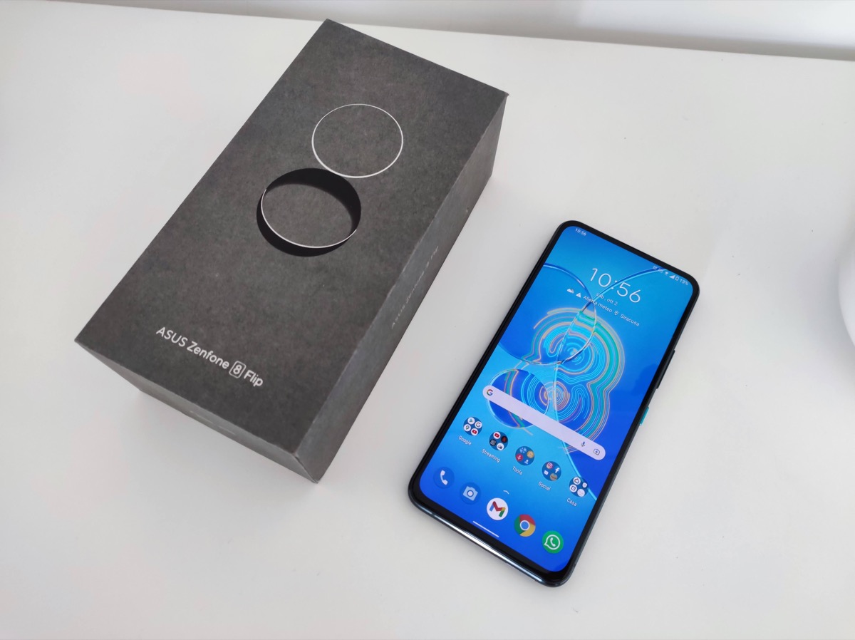 Recensione ASUS Zenfone 8 Flip