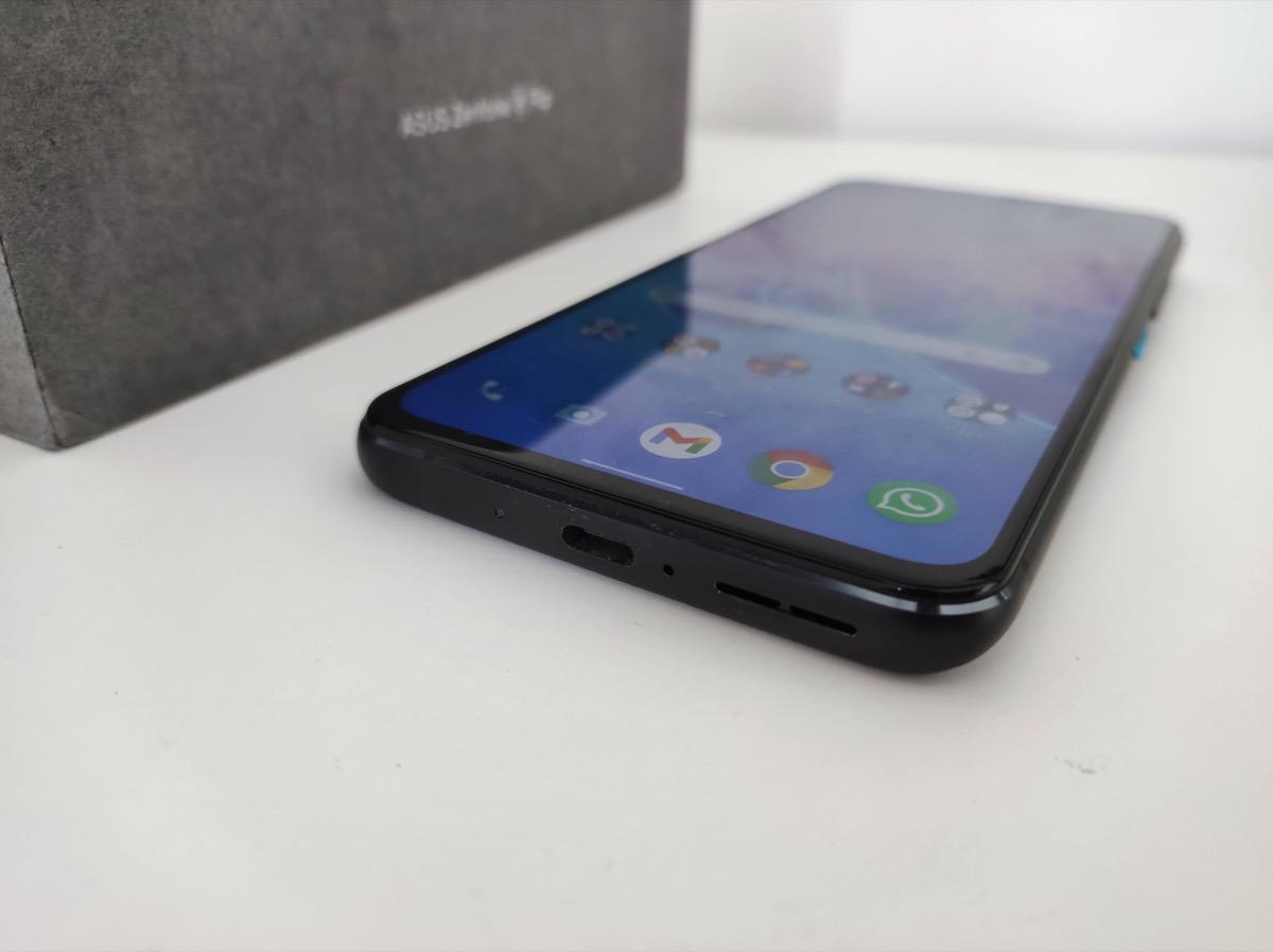 Recensione ASUS Zenfone 8 Flip