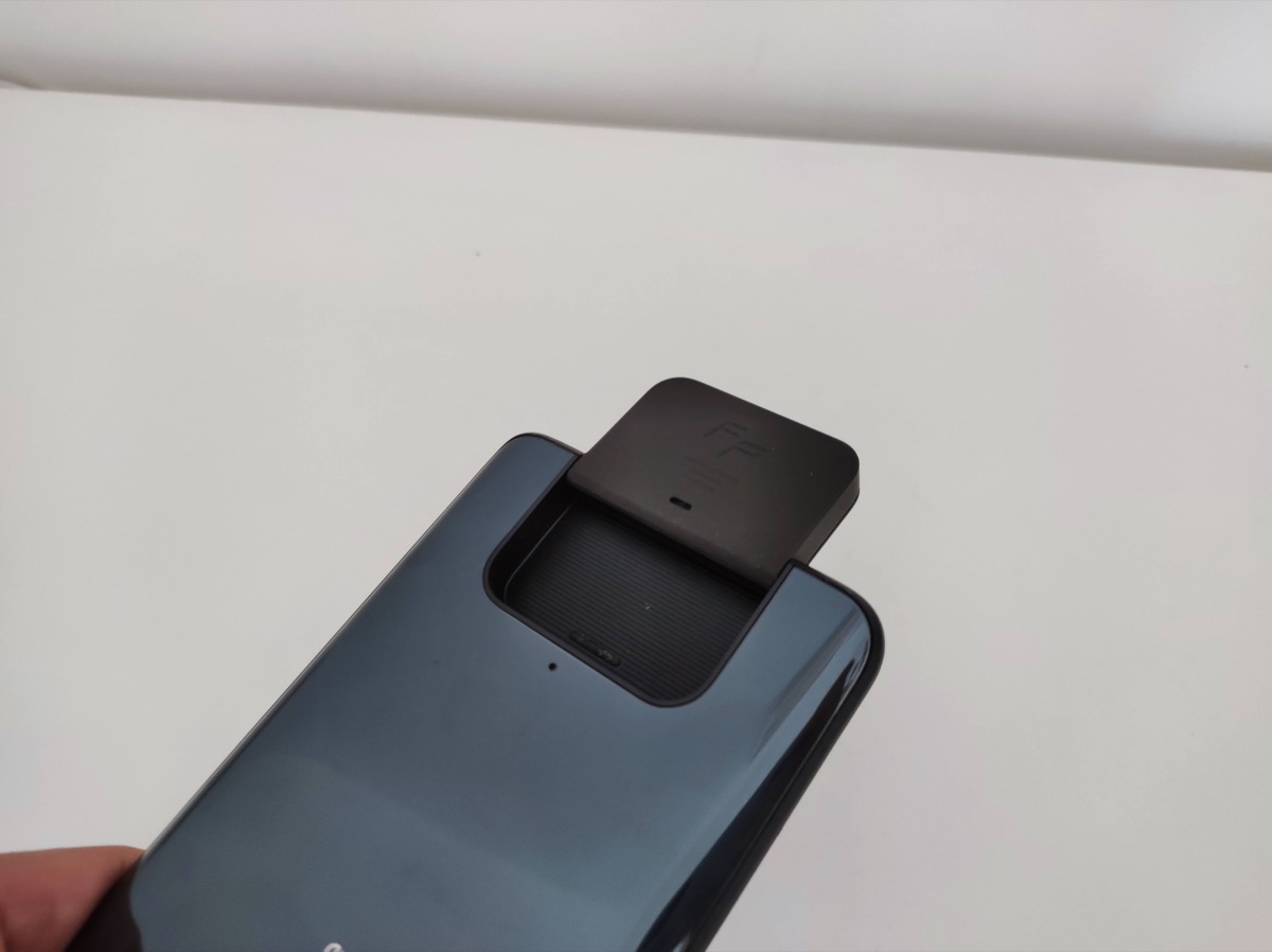 Recensione ASUS Zenfone 8 Flip