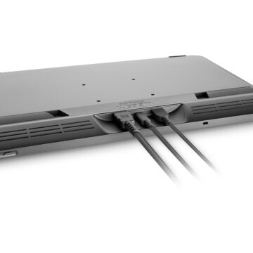 Cintiq Pro Cable connection 893