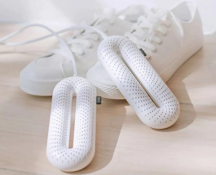 Lo sterilizzatore per scarpe Youpin in offerta a partire da 10 euro