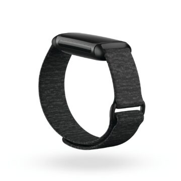 Fitbit Charge 5 53