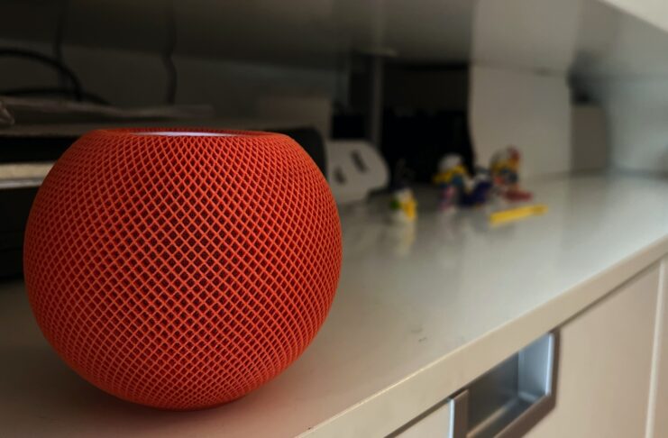 HomePod mini è finalmente italiano. L’abbiamo provato da solo e in coppia
