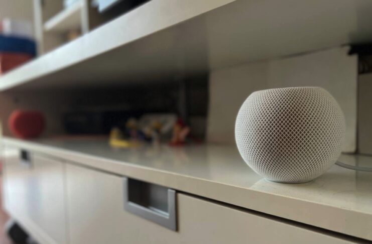 HomePod mini è finalmente italiano. L’abbiamo provato da solo e in coppia