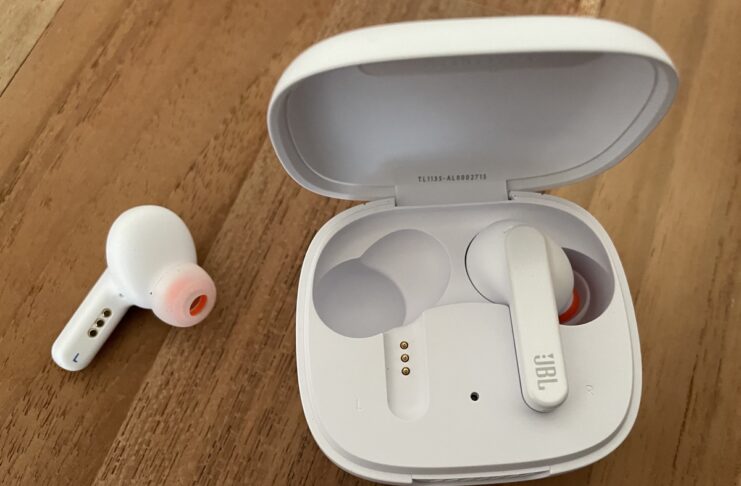 JBL Live Pro+, recensione degli auricolari che coccolano le orecchie