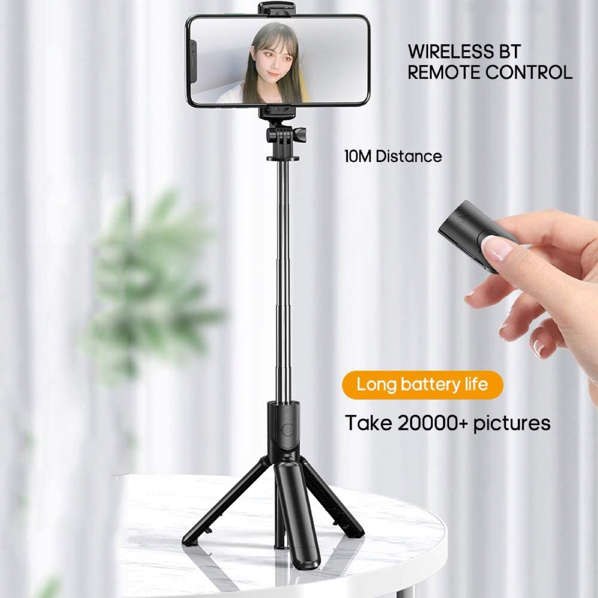 Selfie stick con treppiede e telecomando per scattare a distanza a meno di 10 euro con codice Amazon
