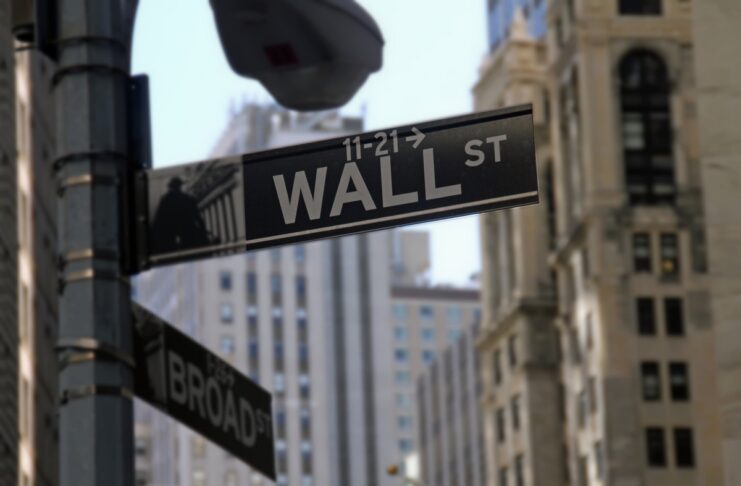 Apple Car, le azioni volano e Cupertino supera Microsoft