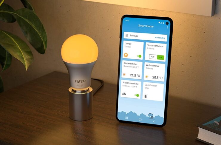 RITZ!DECT 500, disponibile la nuova lampada LED smart da FRITZ!