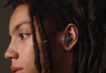 Nothing ear (1) arrivano anche in Black Edition
