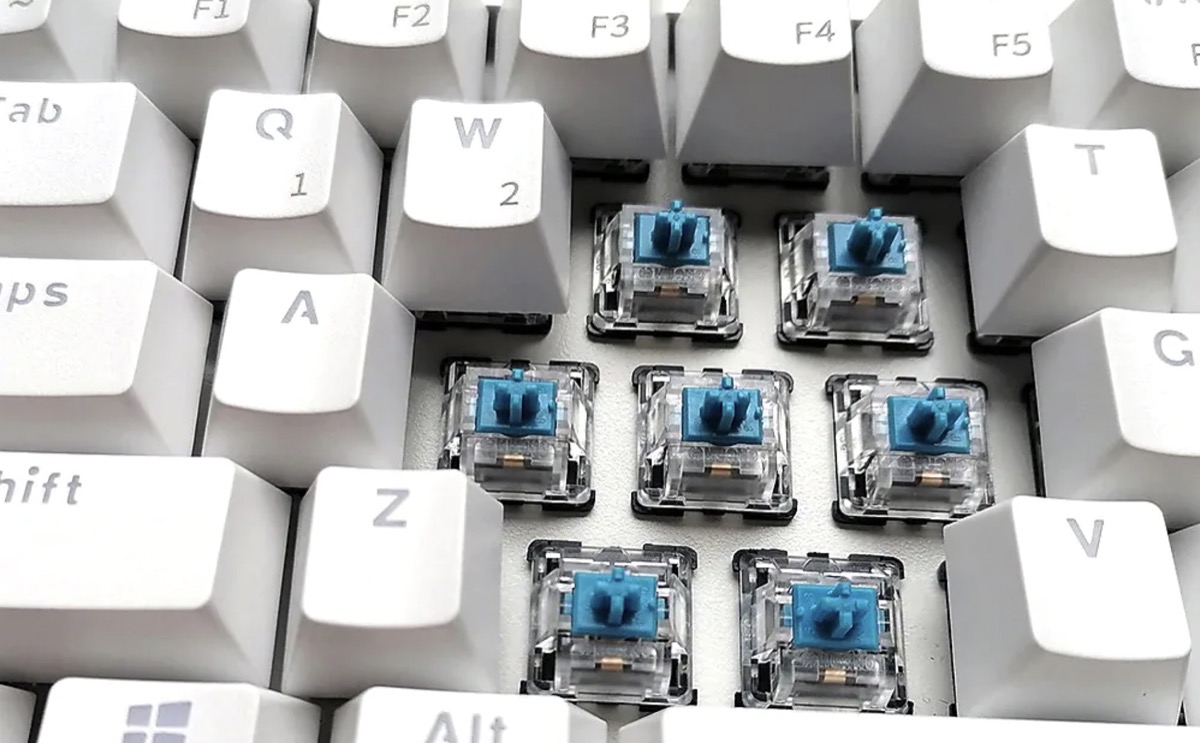 RK Royal Kludge, la tastiera meccanica a 61 tasti in offerta a 27 euro