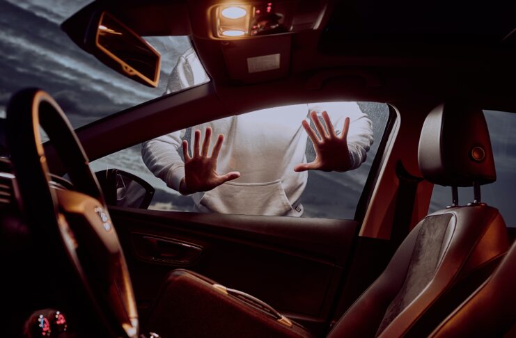 AirTag, la funzione anti stalking evita il furto dell’auto