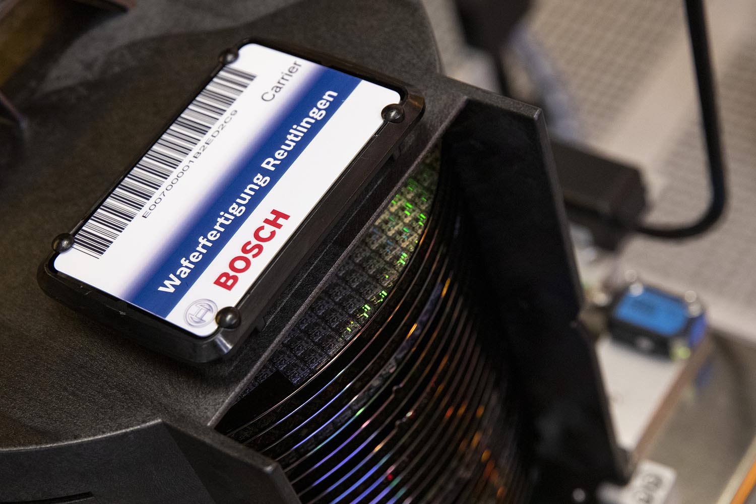 Bosch ha avviato la produzione in serie di chip in carburo di silicio