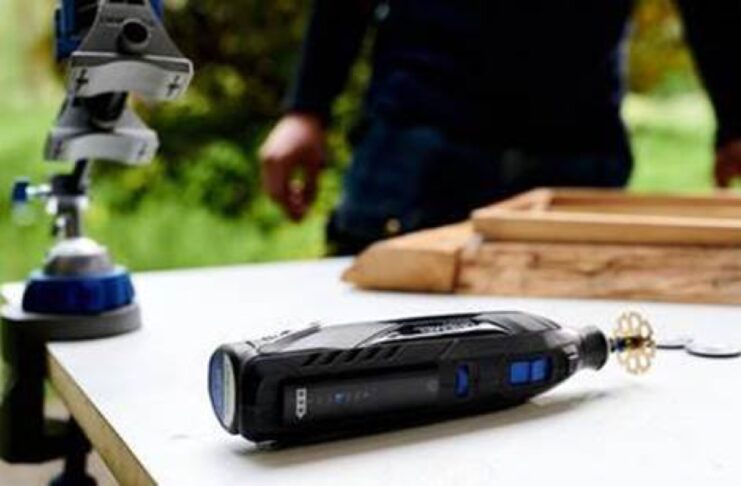 Dremel 8260 è il primo multiutensile smart con Bluetooth