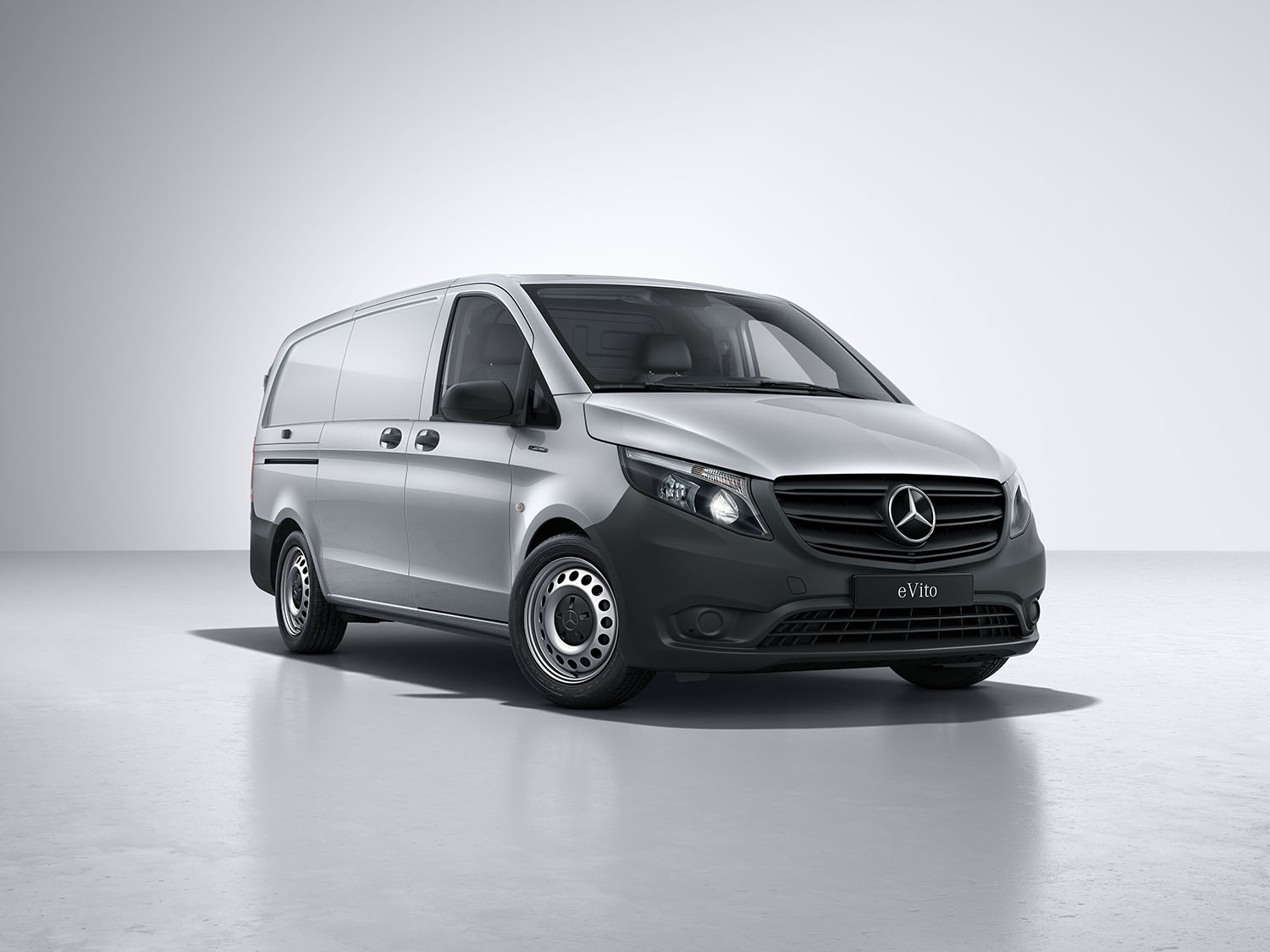 Nuovo Mercedes-Benz eVito, ora anche per il “penultimo miglio”