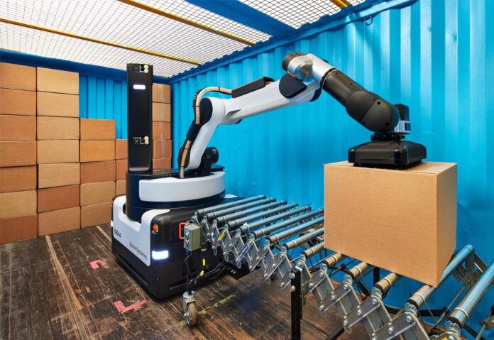Boston Dynamics ha creato un robot in grado di movimentare 800 pesanti pacchi all’ora