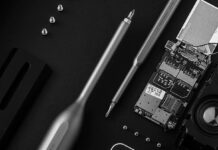 Il set di cacciaviti Xiaomi super resistente costa appena 27 euro Il set di cacciaviti Xiaomi super resistente costa appena 27 euro